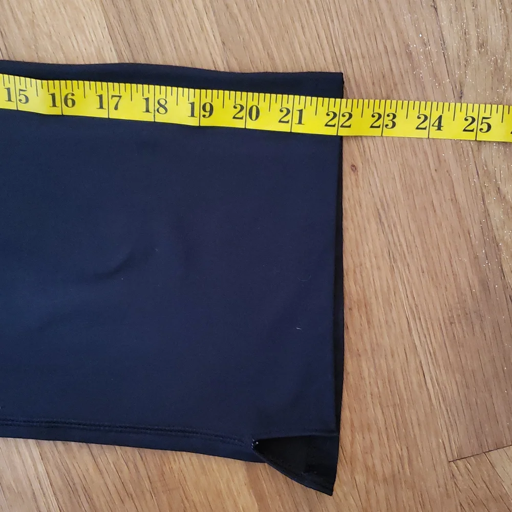 Nike Dri-Fit Black with Blue Trim Capri Athletic Pants Women's Size Small - Picture 11 of 12